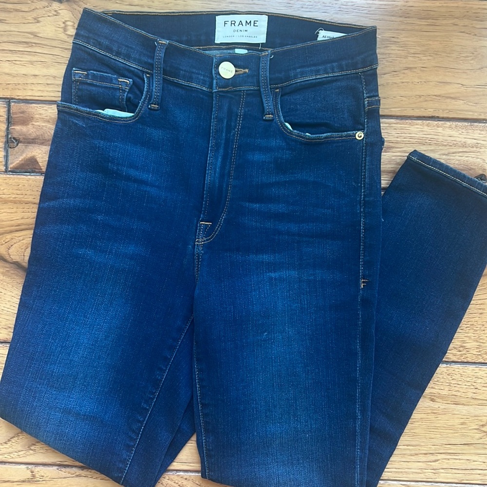 FRAME Denim Ali High Rise Cigarette Jean